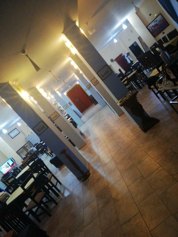 Hotel Albania Голем Екстер'єр фото